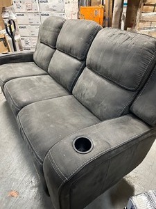 lot 31 image: Couch  Sofa - Customer Return - Dirty - Dual Pwr Recliner  Dual Pwr Headrests - 1 Side Works
