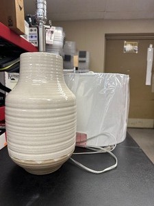 lot 40 image: Nice Ceramic Lamp - Unused - Works - Missing piece for switch