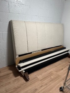 lot 10 image: Piper Glen King Upholstered Bed