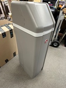 lot 70 image: Rheem Smart Preferred Plus 42,000 Grain Water Softener RHS42 - Return - Defective Actuator runs when plugged in