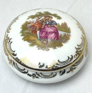 Vintage Limoges France Porcelain TrinketJewelry Box (3 in Diameter)