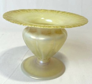 AntiqueVintage Footed Glass CenterpieceCandy Dish (5 Tall x 7 Diameter) in Nice Condition