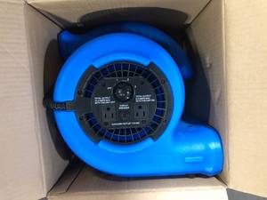 lot 12 image: B-Air 14 HP Air Mover Blower Fan for Water Damage Restoration Carpet Dryer Floor Home and Plumbing Use in Blue   Customer Returns See Pictures
