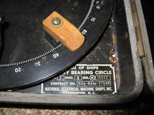 lot 186 image: WWII US Navy Bearing Circle in Case, 1943