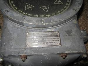 lot 196 image: WWII Ear US Navy Repeater Compass, Mark VIII