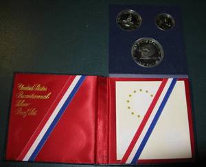 lot 296 image: Bicentennial 40% Silver Proof Set, 1976