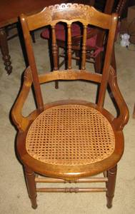 lot 24 image: Set of 5 Antique Eastlake Style Chairs