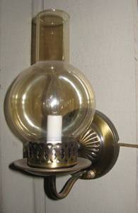 lot 41 image: Pair of Brass Victorian Style Electric Lamps