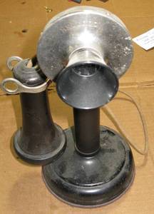 lot 72 image: 1908 Antique Telephone