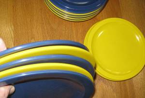 lot 97 image: Lot of Vintage Melamine Texas Ware Plates Saucers, Dessert Plates