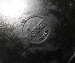 lot 106 image: Lot of Cookware - Lodge Cast Iron, Pyrex, etc.