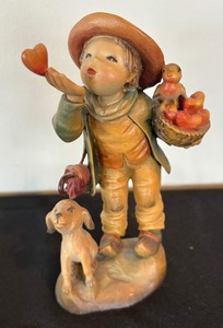 lot 58 image: Three Hand Carved Wooden Anri Figurines including Anri Hand Carved Wooden Figurine Love Message