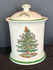 lot 64 image: Spode Christmas Canister and Candle Holder