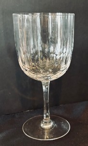 lot 66 image: (18) Vintage Hoya Oakwood Wine Glasses