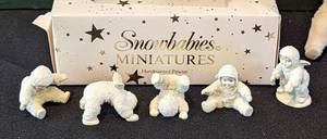 lot 35 image: Assorted Snowbabies Figurines