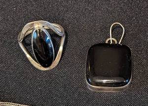 lot 172 image: Assorted Sterling Silver and Onyx Jewelry
