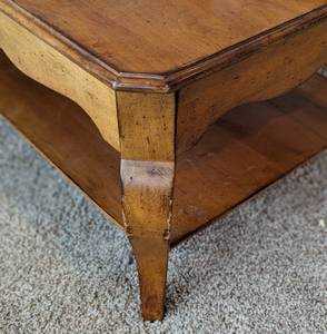 lot 177 image: Large Wood Coffee Table