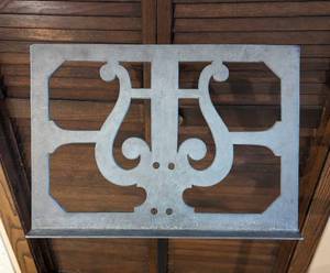 lot 190 image: Vintage Metal Music Stand