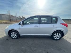 2009 Nissan Versa - 2 OWNERS