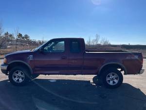 2003 Ford F-150 XLT - 4X4