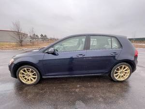 2016 Volkswagen Golf SE - 2 OWNERS