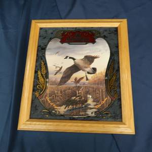 lot 27 image: OLD MILWAUKEE WILDLIFE SERIES 2, THE GOOSE