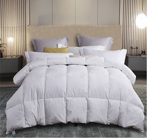New Martha Stewart 240 Thread Count Cotton Feather All-Season Comforter - FullQueen