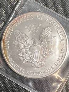 2002 AMERICAN SILVER EAGLE 1 TROY OZ .999 FINE SILVER