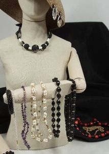 lot 47 image: Fashion Bead Bandana Black Ivory Orange Purple Necklaces-Earrings-Bracelet...