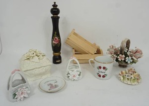 lot 67 image: Assorted Collectibles...