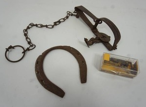 lot 74 image: Admiral Phonograph Cartridge-Horse Shoe-Vintage Game Trap