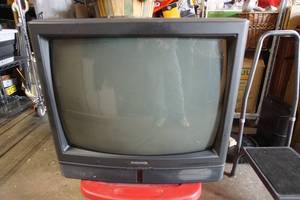 lot 165 image: Vintage TV wRemote...