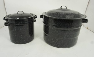 lot 173 image: Black Graniteware Stovetop Canners...