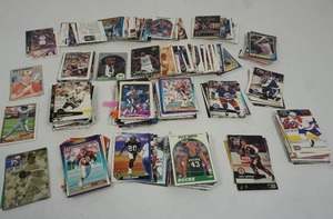 lot 179 image: Collectible Sports Trading Cards Hockey-Football Etc.
