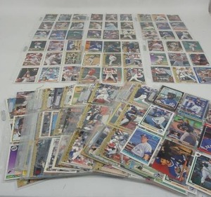 lot 181 image: Collectible Sports Trading Baseball Players Cards Etc