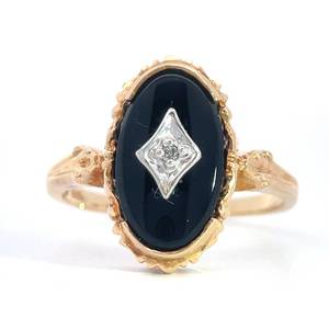 VINTAGE ESTATE Oval Cabochon Black Onyx &amp Diamond Accent Ring in Yellow Gold Retail $1750