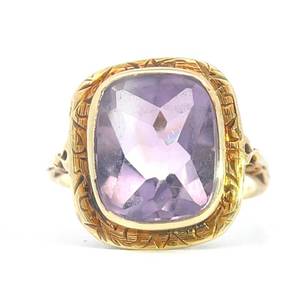 VINTAGE ESTATE Rectangular Cushion-Shaped Amethyst Solitaire Engraved Bezel&nbsp Ring in Yellow Gold Retail $1950 VIDEO