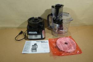 lot 9 image: Hamilton Beach Stack & Snap Food Processor