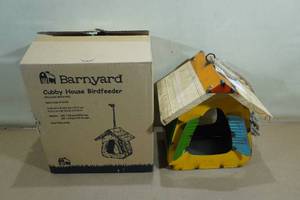 lot 67 image: Barnyard Lawn Ornament Cubby House Birdfeeder