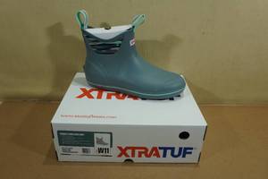 lot 72 image: Xtratuf Explorer Grade Womens Ankle Deck Boot - Size 11