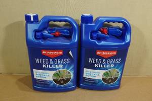 lot 79 image: BioAdvanced Weed and Grass Killer