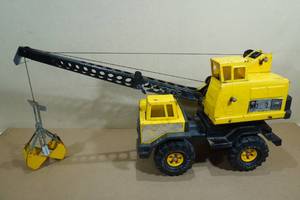 lot 99 image: Vintage Tonka Pressed Steel Turbo Diesel Super Crane
