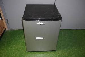 lot 114 image: Whirlpool 2.7 cu ft Refrigerator