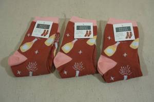 lot 128 image: Novelty Adult Socks - Champagne