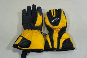 lot 158 image: Cold Wave Power Skin Winter Gloves - Mens Medium