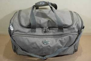lot 180 image: Atlantic Airline Approved Canvas Duffel Bag