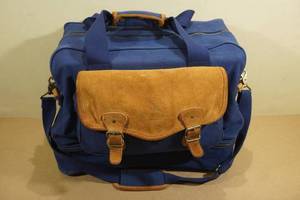 lot 181 image: Eddie Bauer Leather and Canvas Duffel Bag