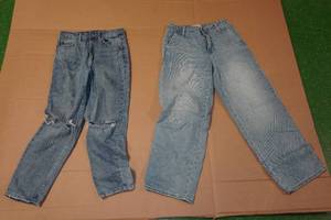 lot 186 image: 2 Pairs  Jeans -Size 226