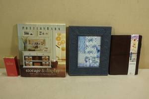 lot 191 image: Elizabeth Arden Red Door Perfume with Photo Frame and Journal
