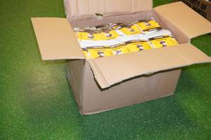 lot 262 image: Firm Grip Reusable Face Masks - Large Box
